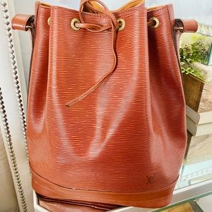 Louis Vuitton Vintage Epi Noe Bucket Bag